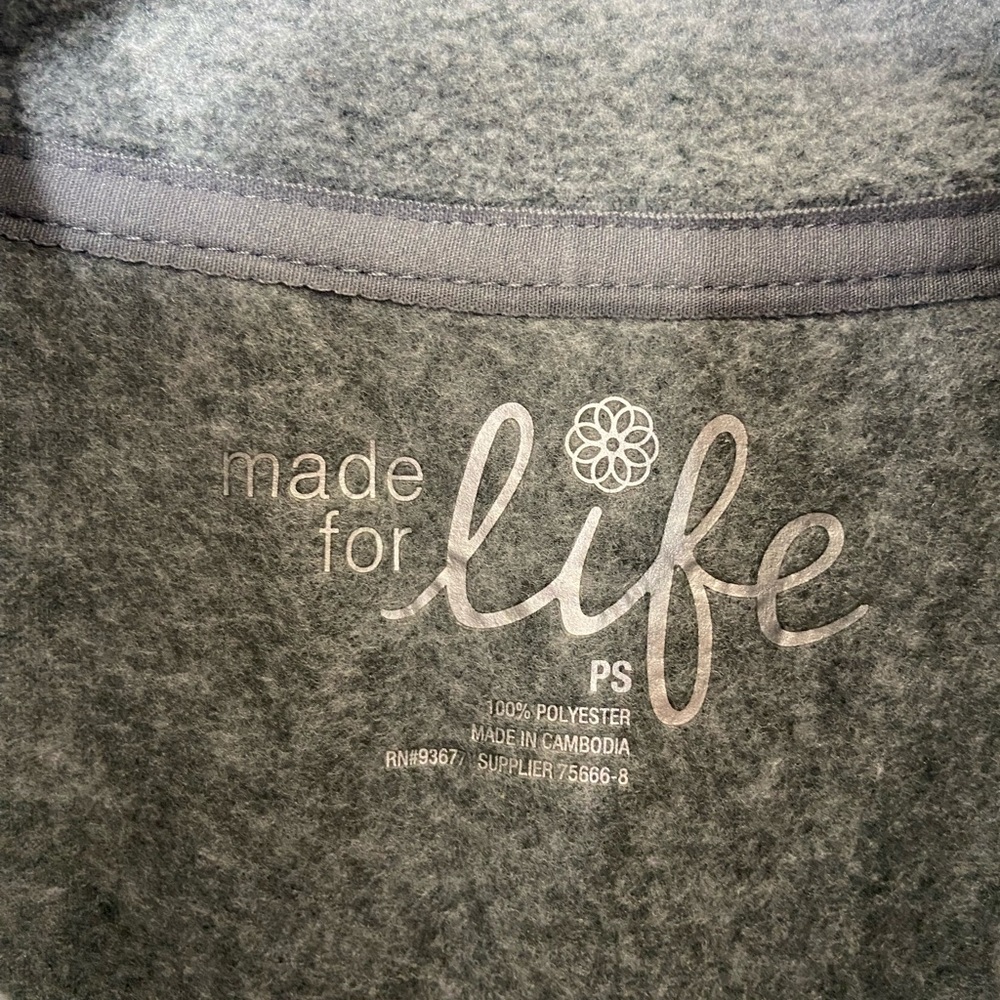 NEW Made for Life women’s gray soft fleece full zip pocket collared vest SP - Picture 3 of 6